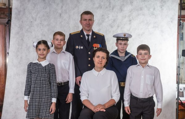 Семья Офицеровых